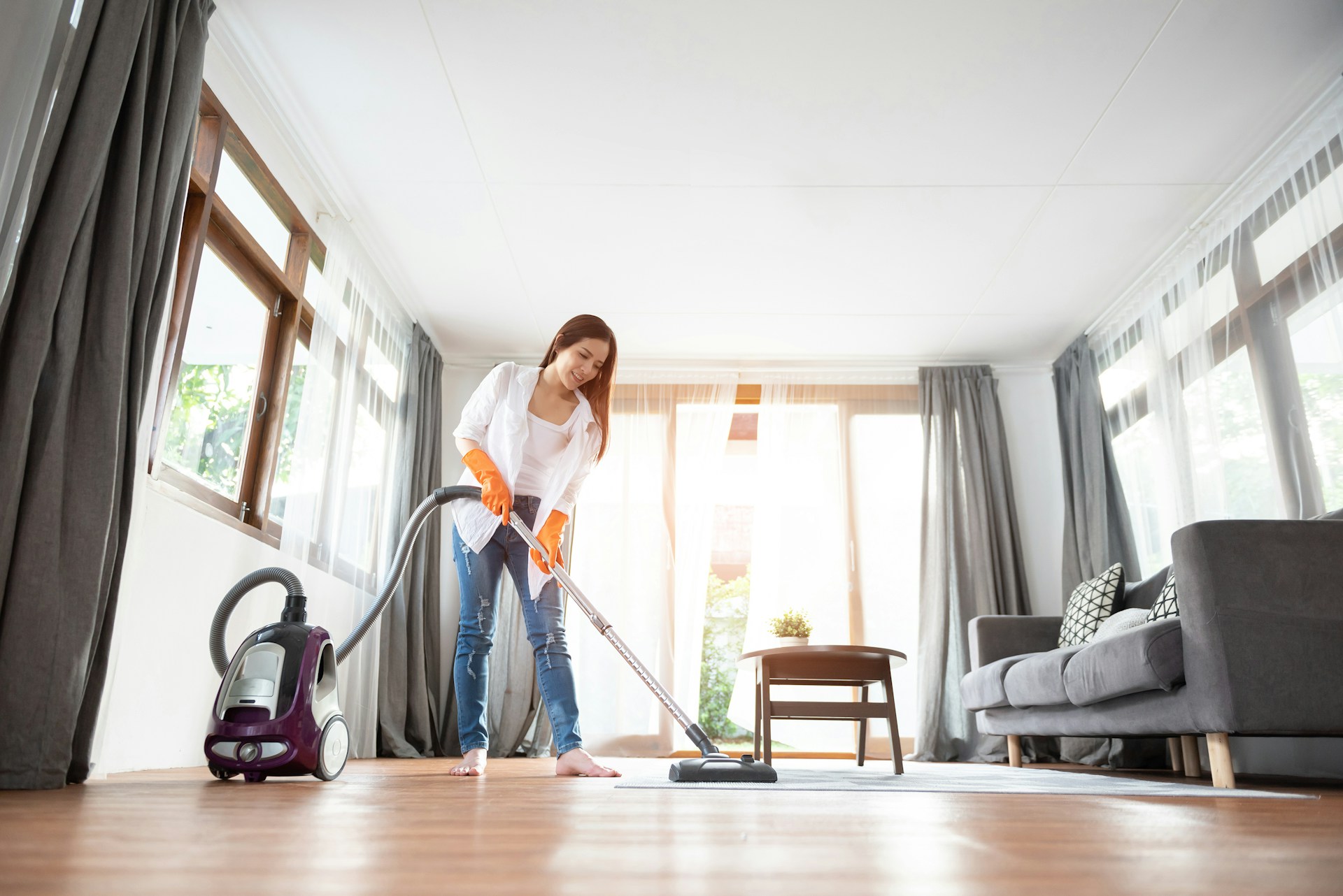 5 Essential Tips for Maintaining Carpets in High-Traffic Areas